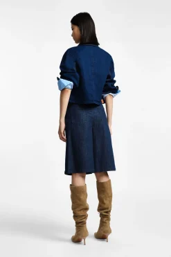 Bermuda in denim al ginocchio a cinque tasche