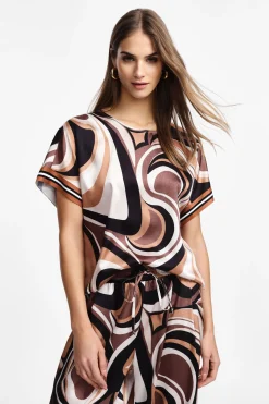 Blusa fantasia a maniche corte