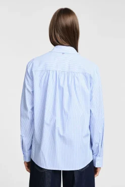 Camicia a righe con bottoni