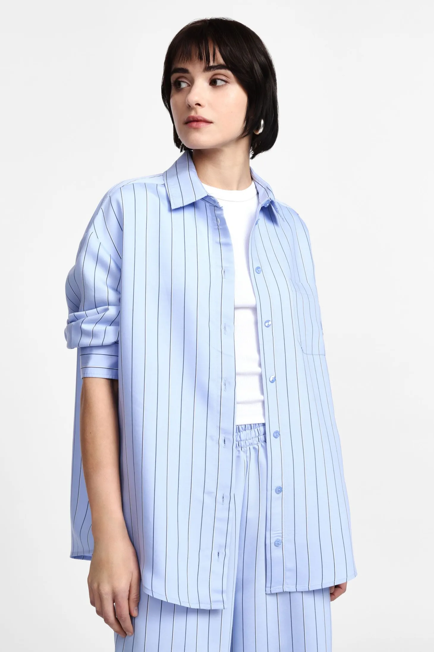 Camicia a righe con bottoni