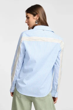 Camicia a righe con colletto classico