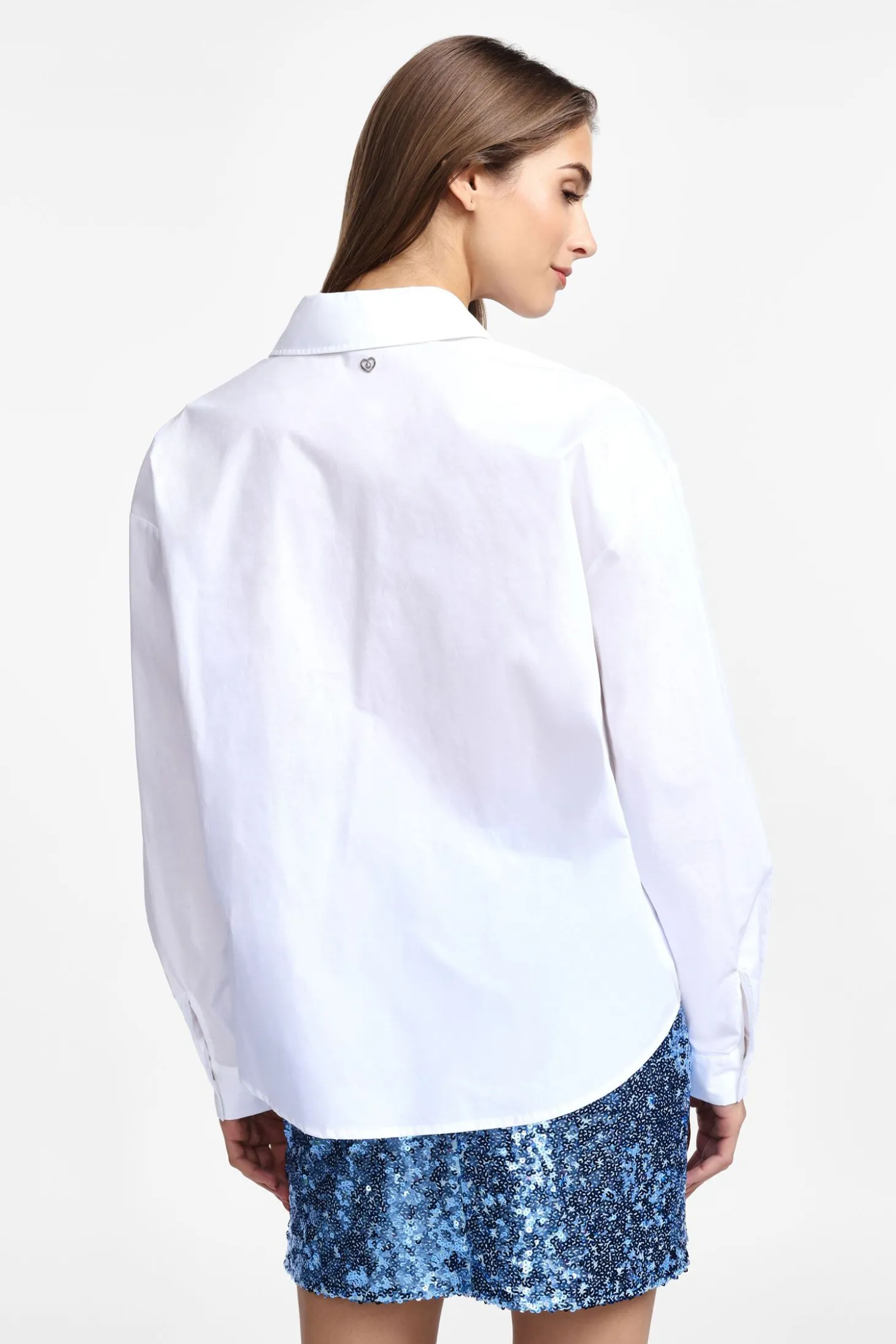 Camicia con colletto classico e bottoni colorati