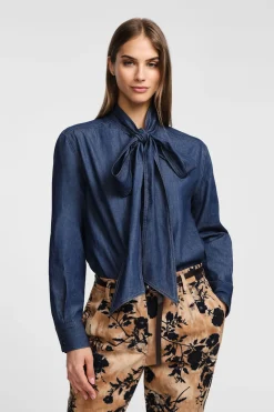 Camicia con maniche lunghe e fiocco