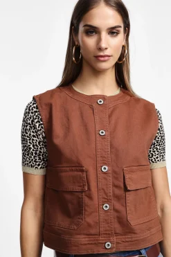Gilet con tasche cargo e bottoni