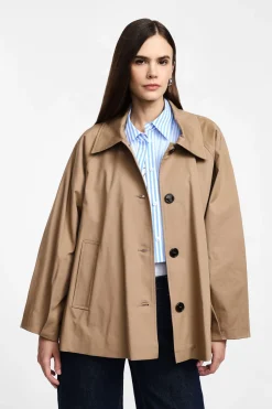 Giubbotto stile trench con chiusura a bottoni