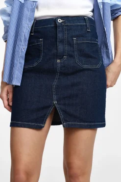Gonna corta in denim con spacco
