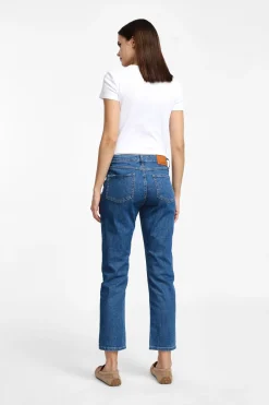 Jeans a gamba dritta con vita media