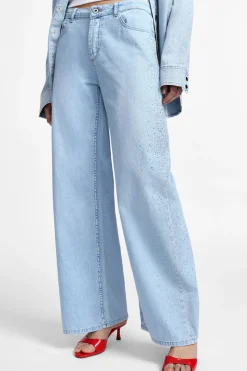 Jeans a gamba larga con vita media
