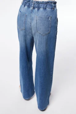 Jeans a gamba larga con vita alta