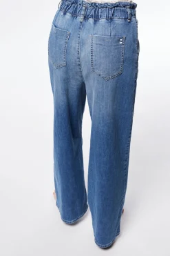 Jeans a gamba larga con vita alta