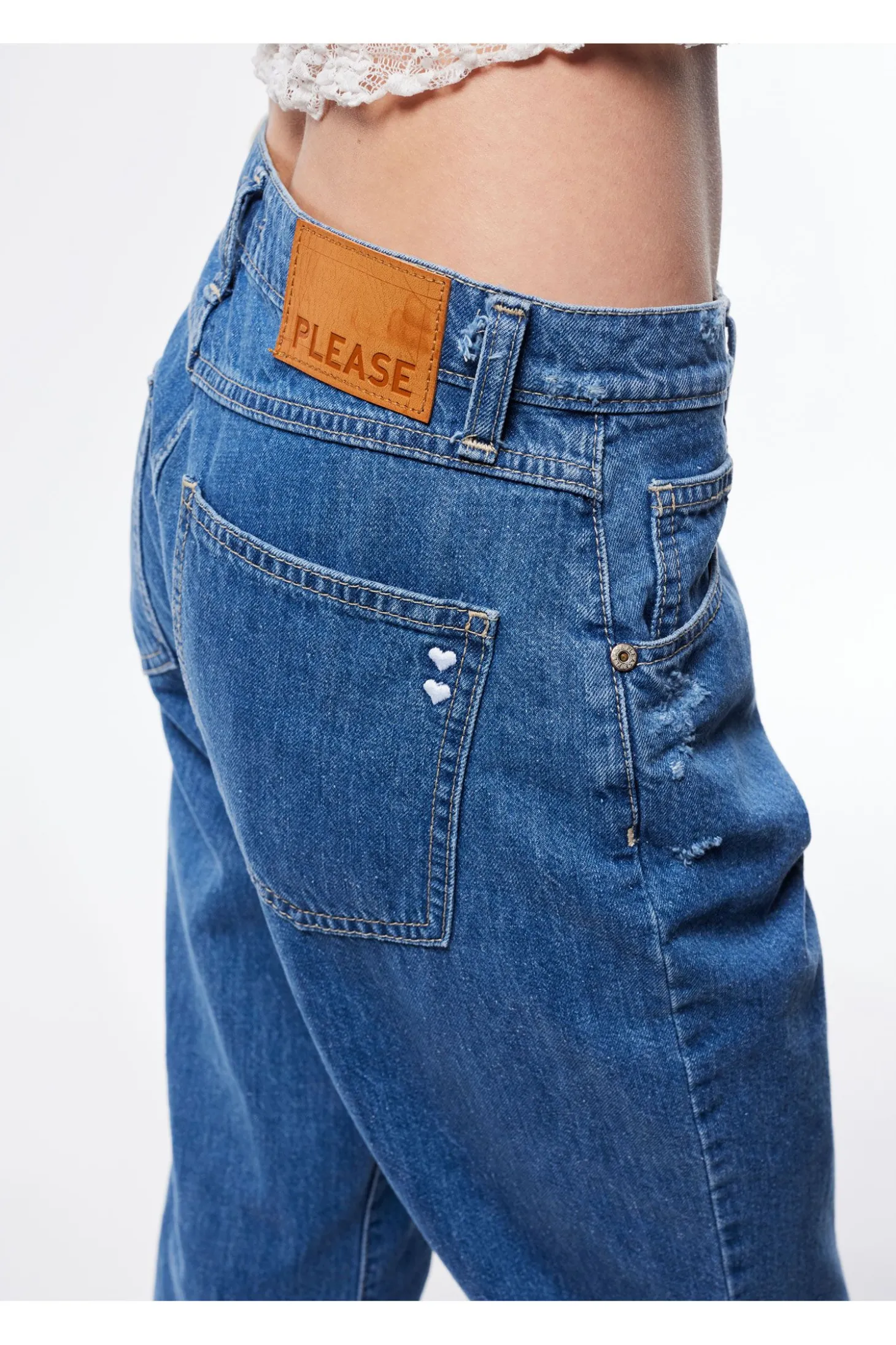 Jeans a sigaretta con microrotture