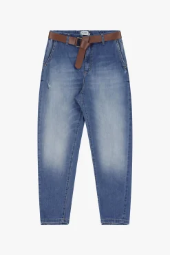 Jeans baggy a gamba affusolata con cintura