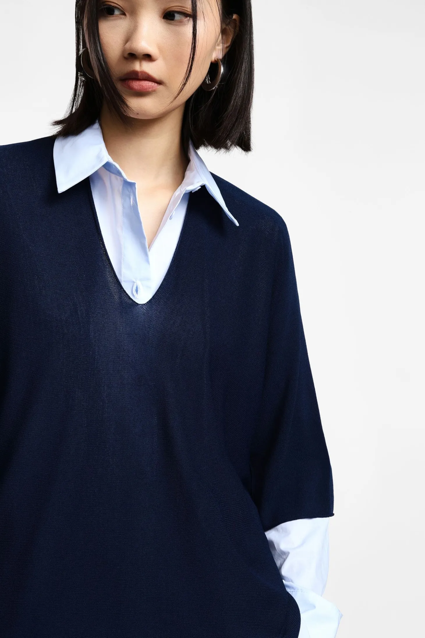 Maglia monocolour con scollo a V
