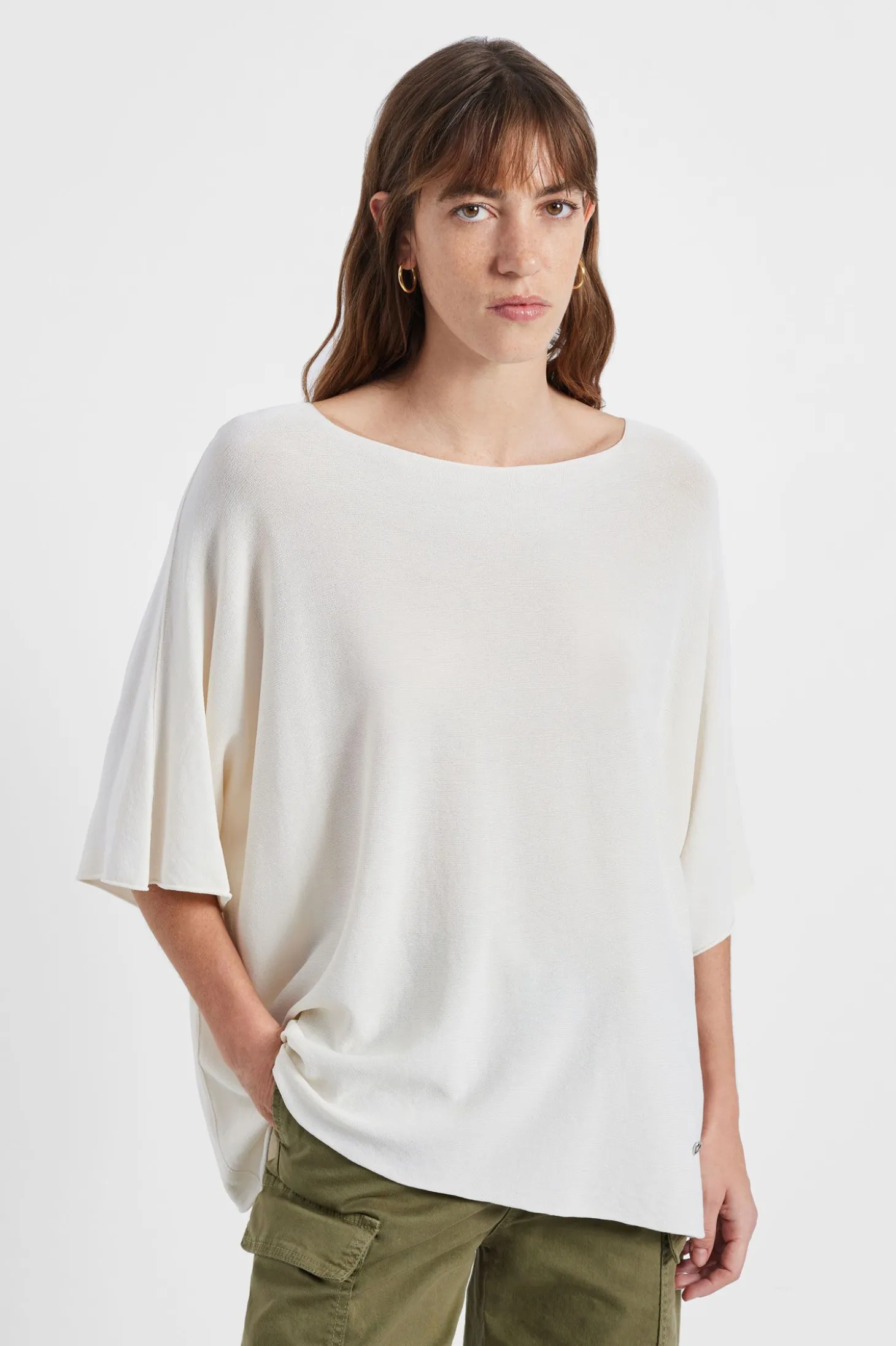 Maglia oversize monocolour con maniche corte risvoltate