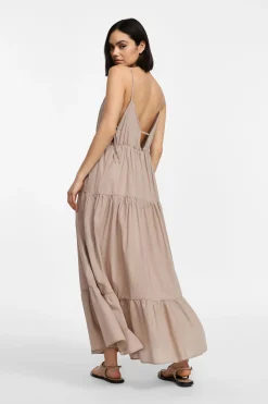 Maxi abito con spalline sottili