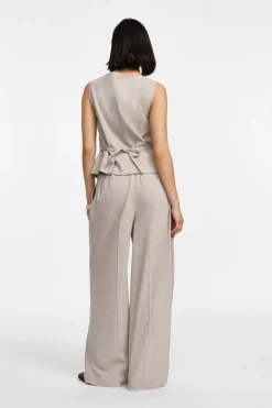 Pantaloni a gamba ampia con cintura