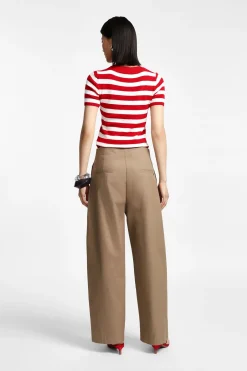 Pantaloni a gamba larga e vita media con pinces