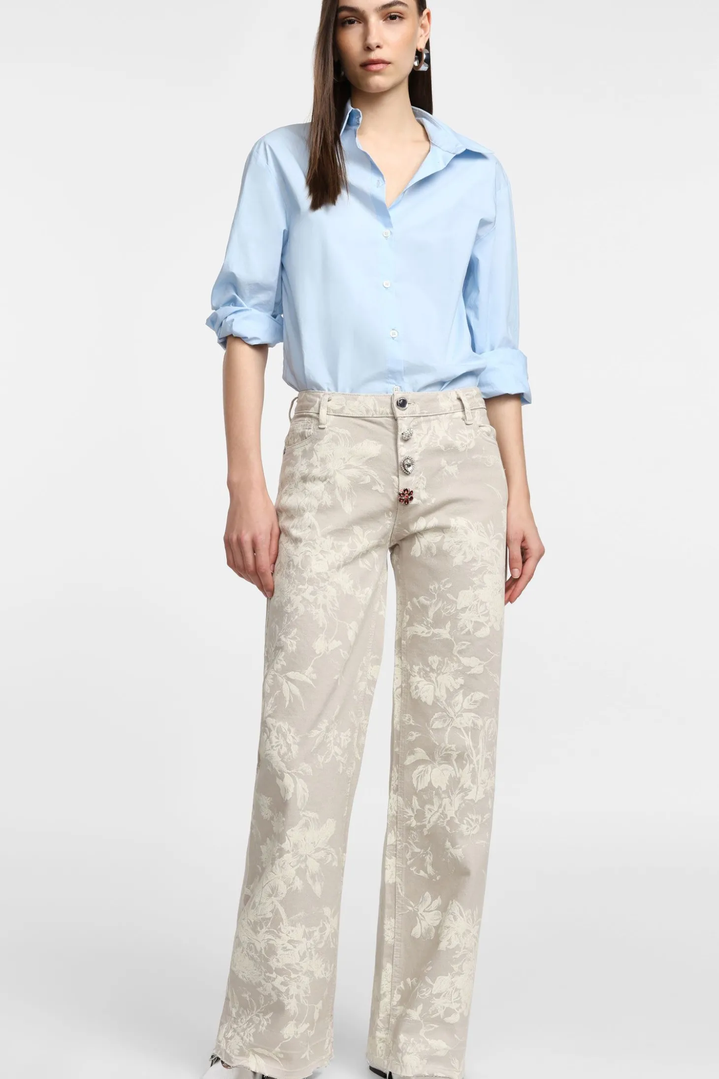 Pantaloni ampi con stampa floreale