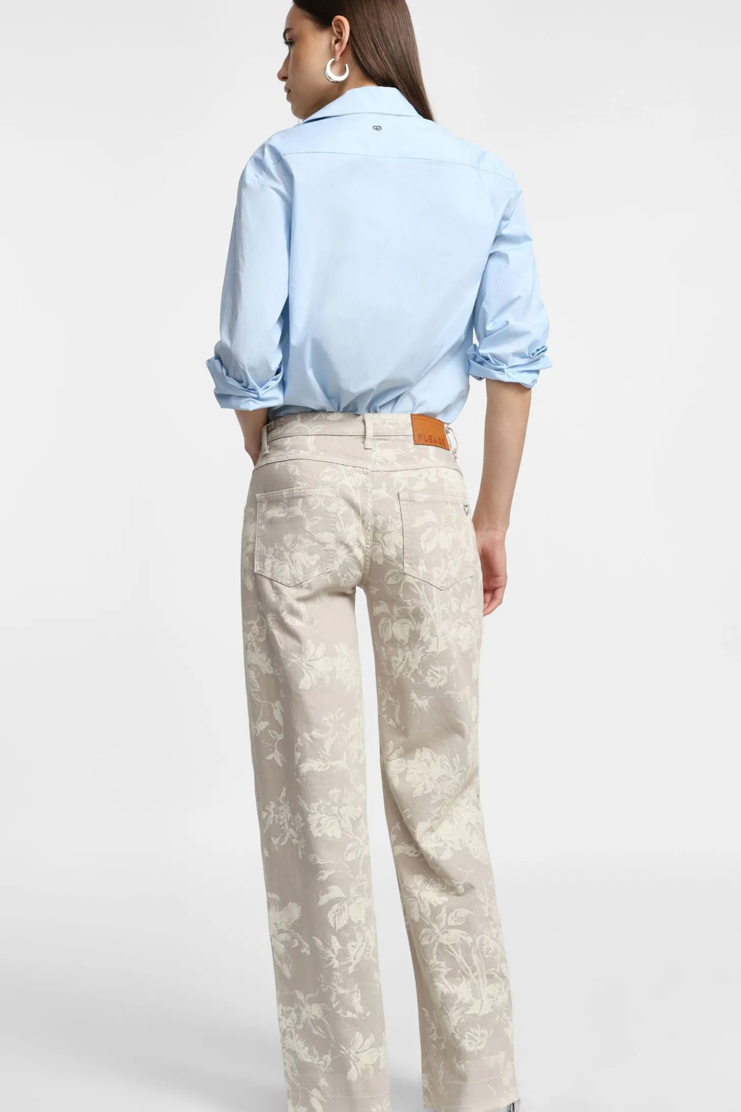 Pantaloni ampi con stampa floreale