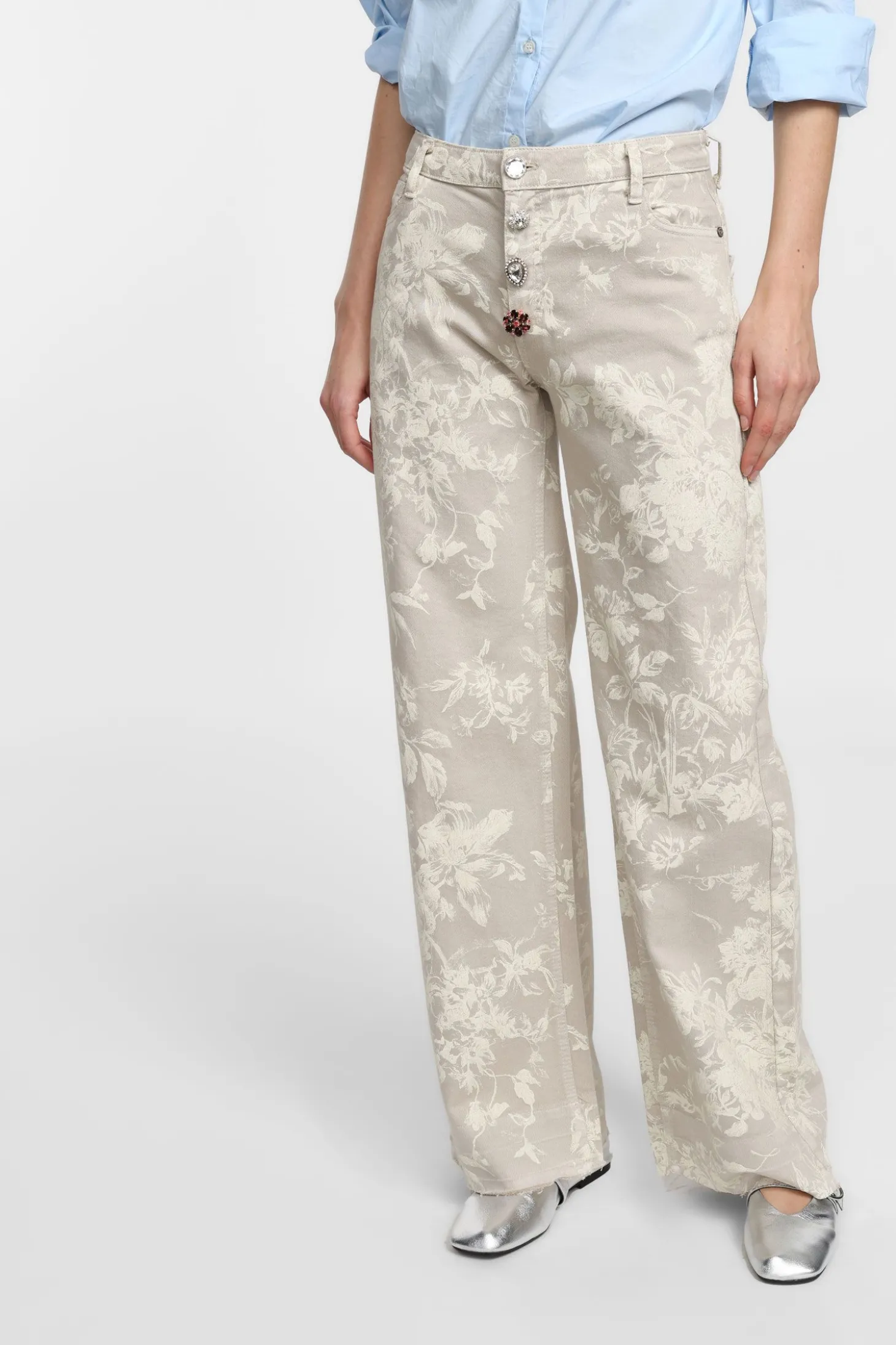 Pantaloni ampi con stampa floreale