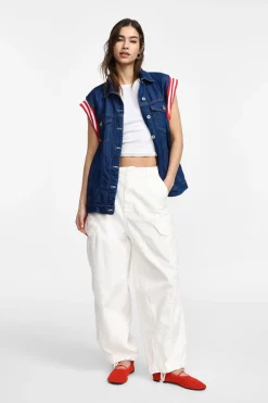 Pantaloni con tasche grandi e orli regolabili