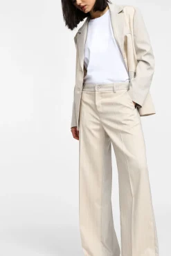 Pantaloni gessati con gamba ampia