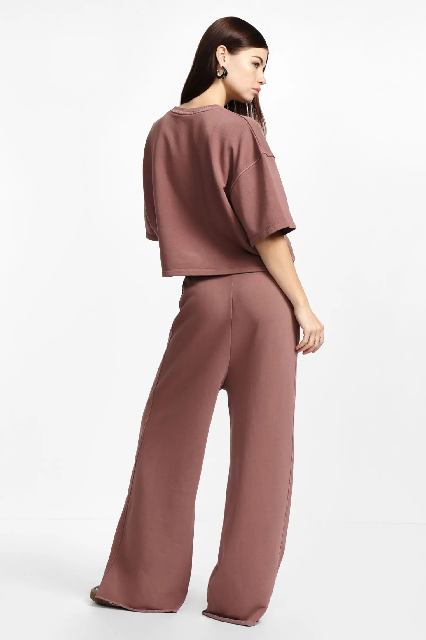 Pantaloni jogging a gamba larga con coulisse