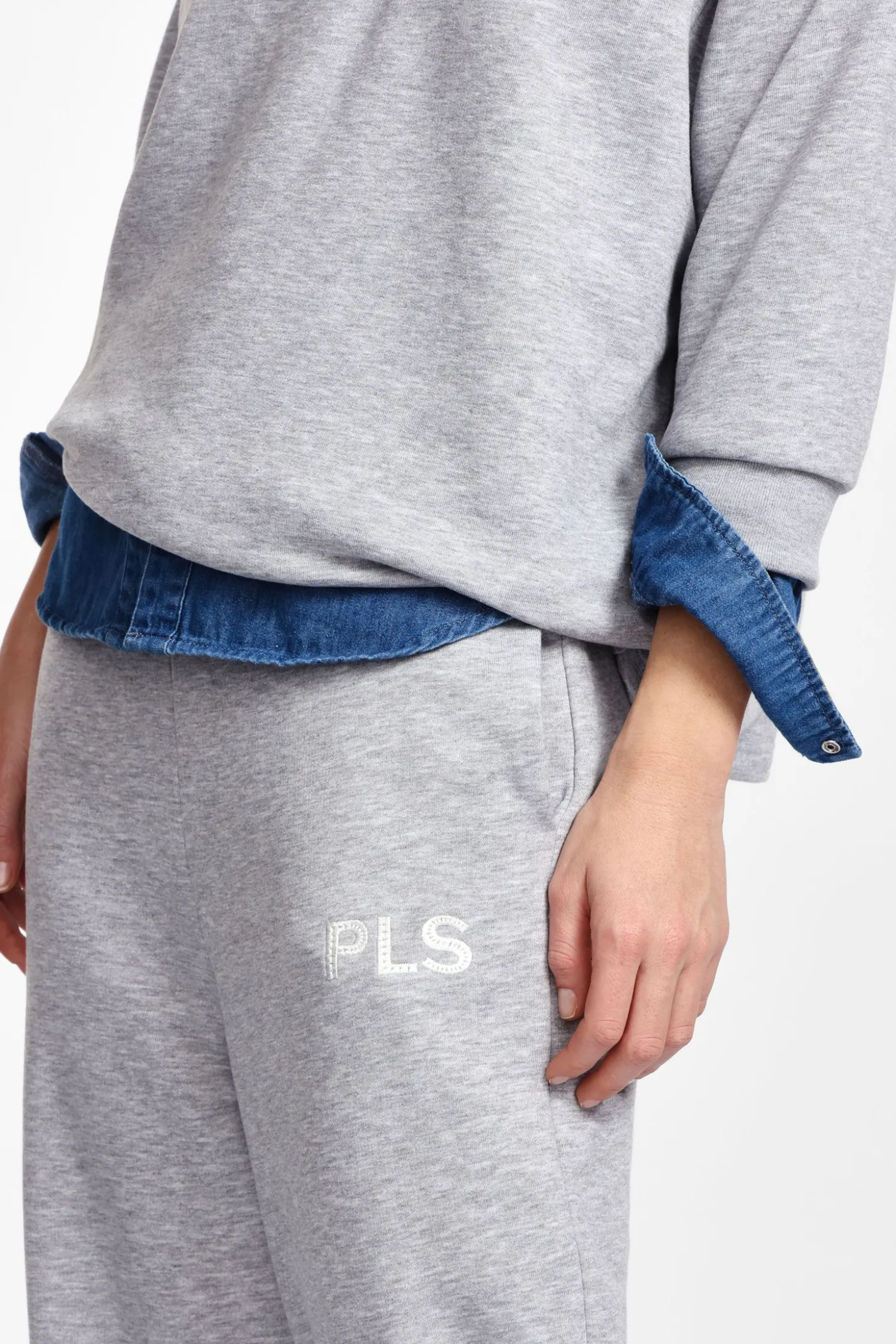 Pantaloni jogging con elastico