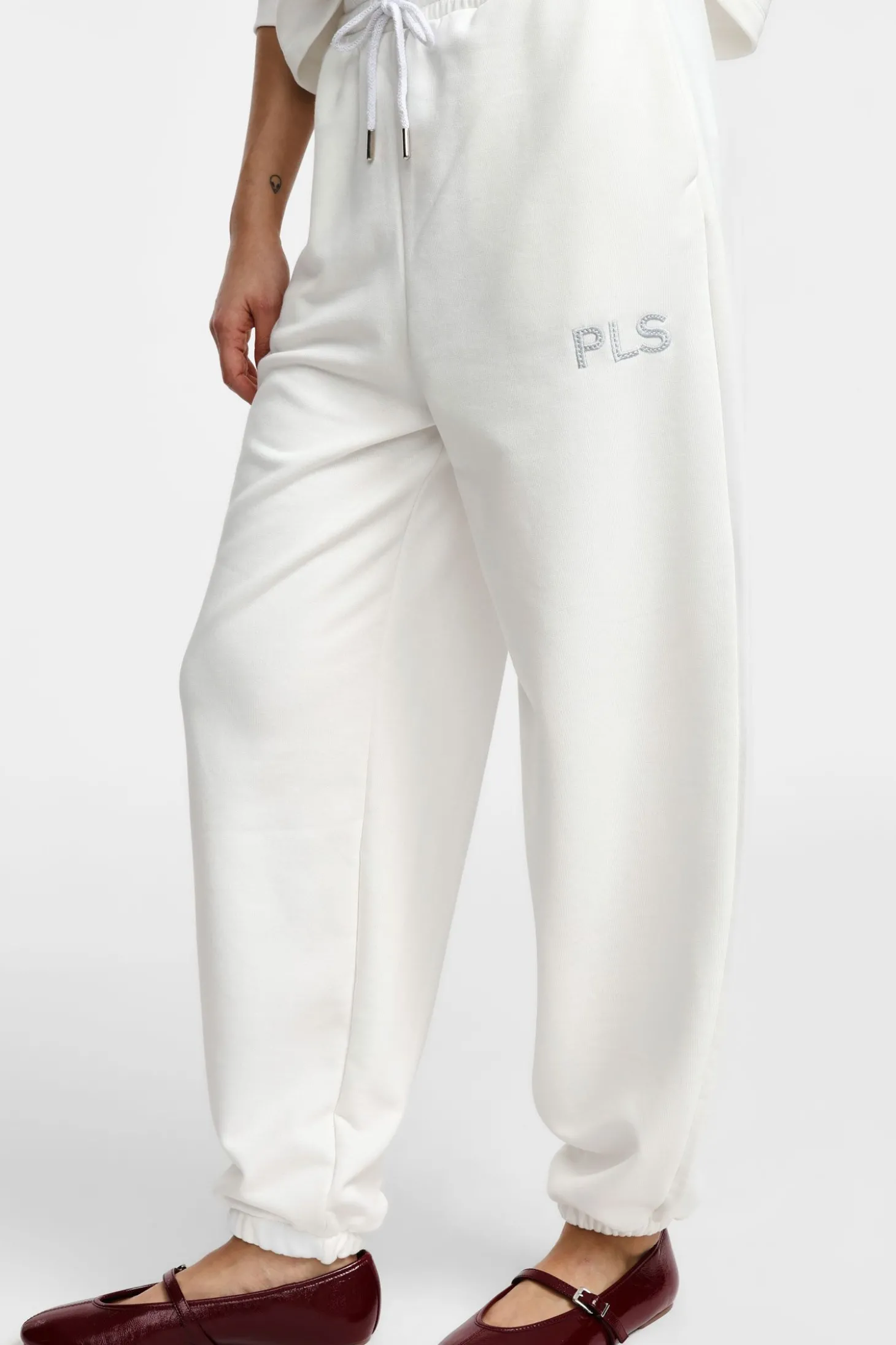 Pantaloni jogging con elastico