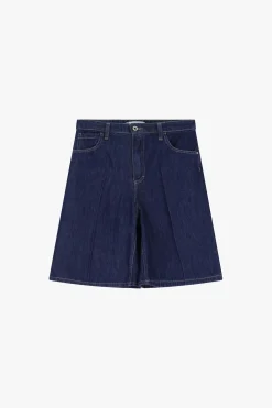 Shorts a gamba dritta
