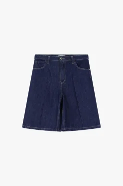 Shorts a gamba dritta