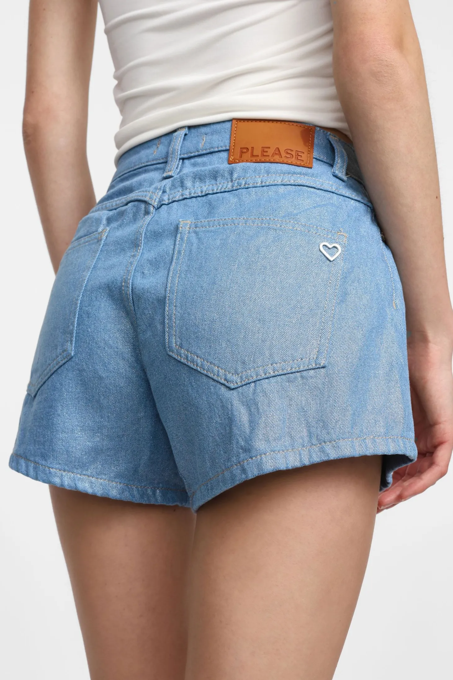 Shorts regular-fit con cinque tasche