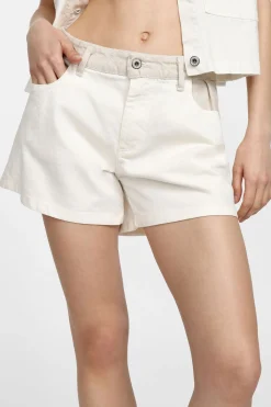 Shorts regulari a tinta unita