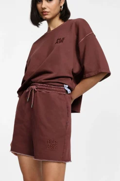 Shorts sportivi con coulisse e logo ricamato
