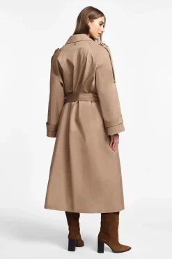Trench con cintura e spacco