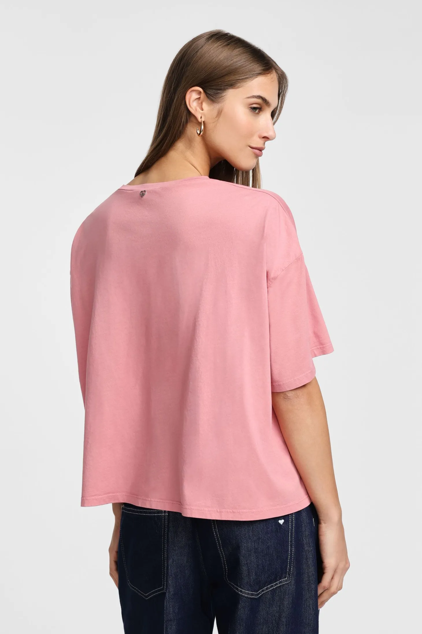 T-shirt con maniche corte e girocollo