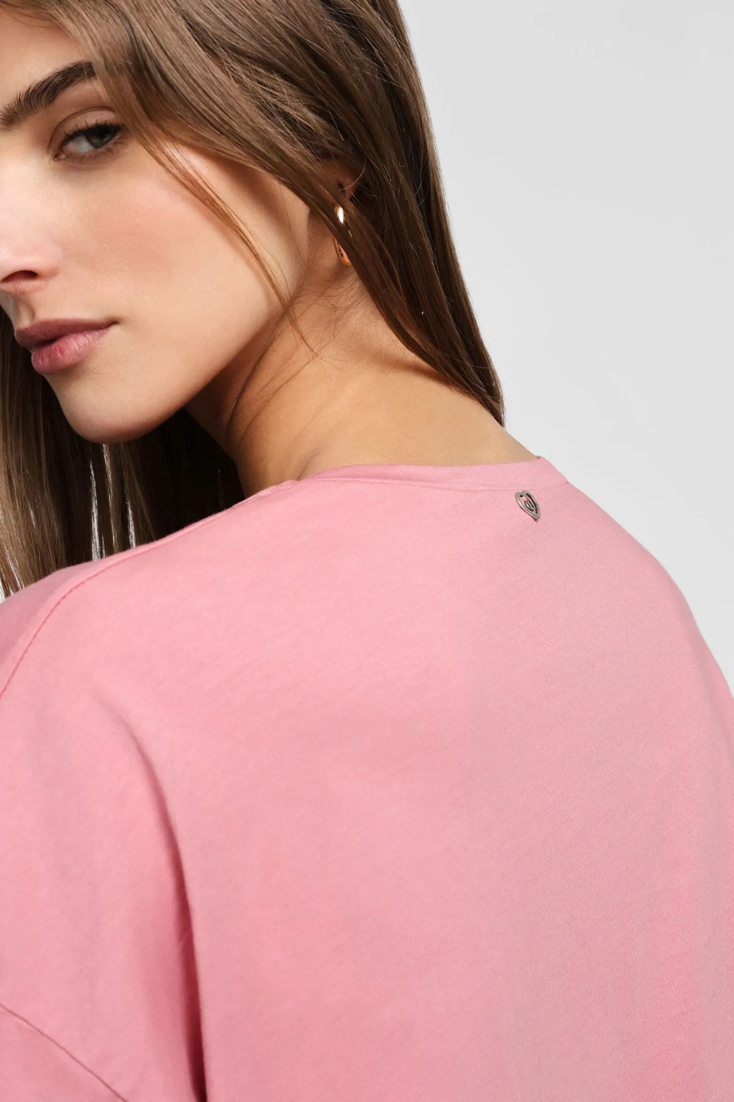 T-shirt con maniche corte e girocollo