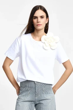 T-shirt maniche corte con maxi fiore