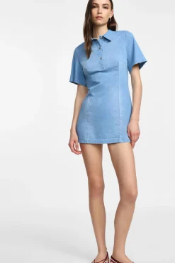 Vestito corto con colletto classico