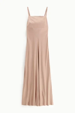 Vestito lungo satinato con scollo quadrato